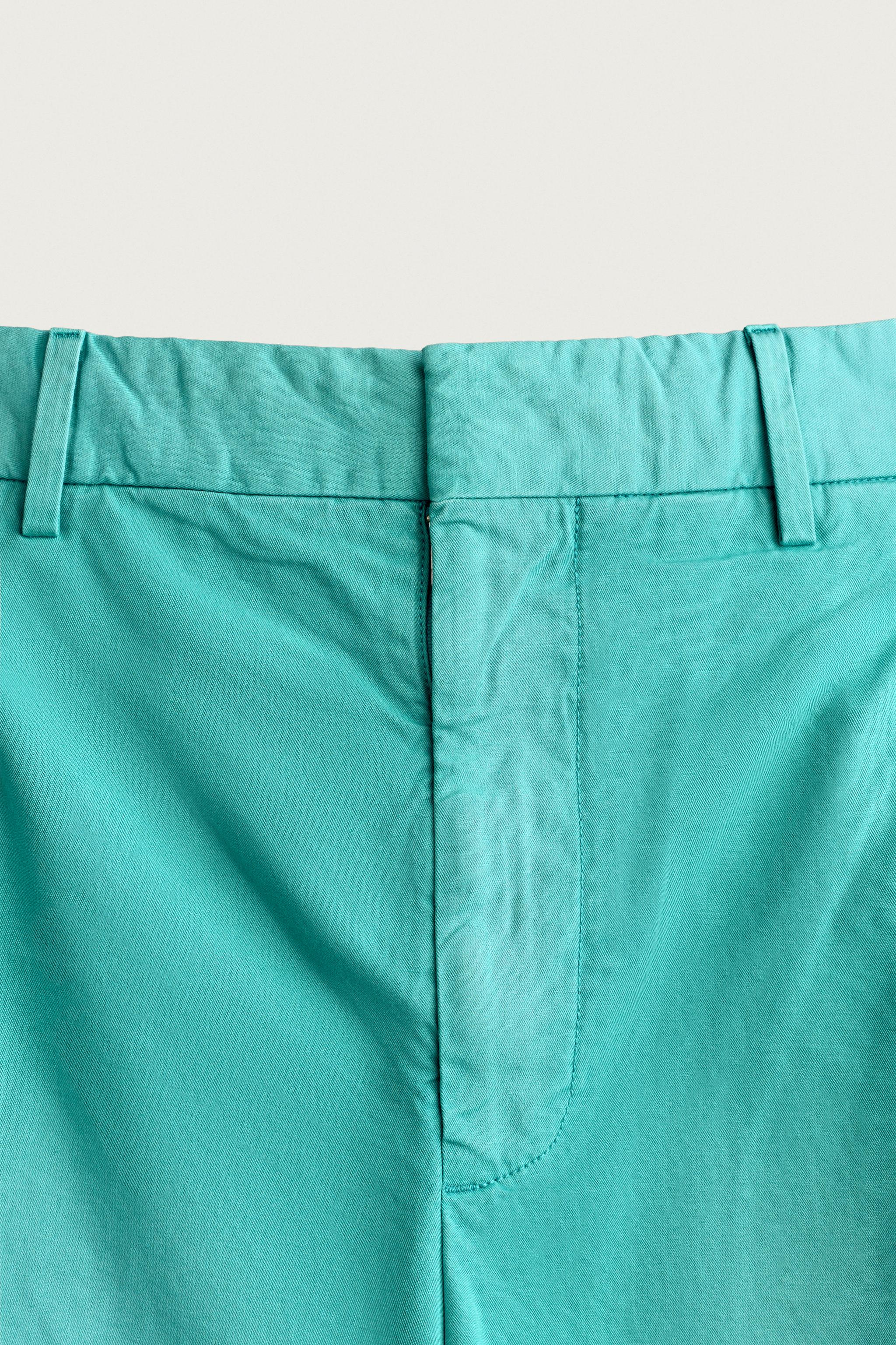 WASHED PLEATED RELAXED FIT SHORTS